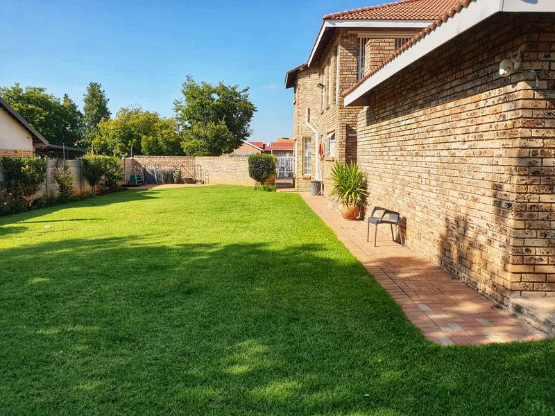 4 Bedroom Property for Sale in Miederpark North West